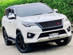 Toyota Fortuner 2.8 Trd ปี 2017
